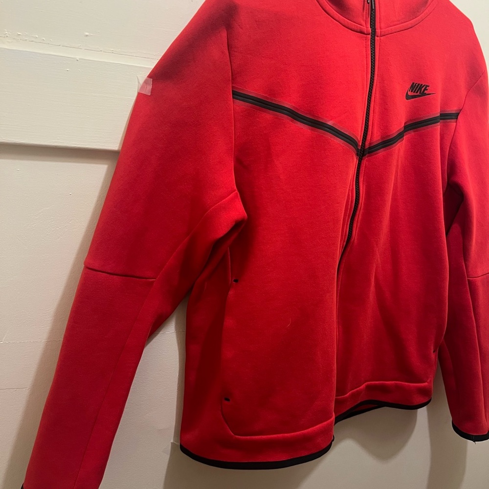 NikeTech Red - Picture 10 of 10